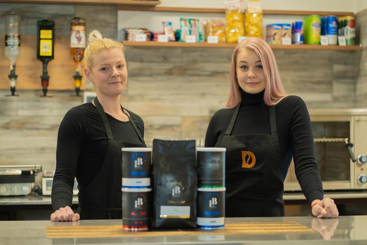 Penzion Deloris Trenčín エクステリア 写真